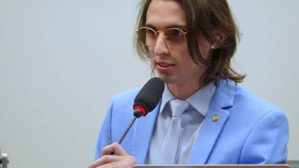 PL de Amom Mandel cria comissão para combate a incêndios florestais na Amazônia