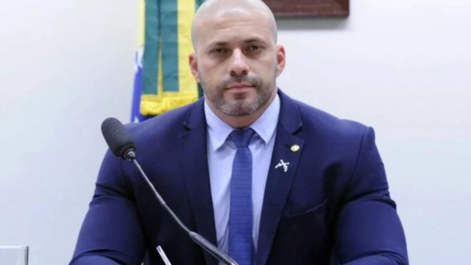 PGR concede parecer favorável a progressão de regime de Silveira