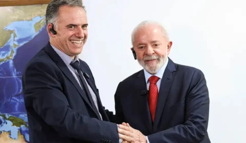 Lula recebe presidente eleito do Uruguai no Palácio do Planalto