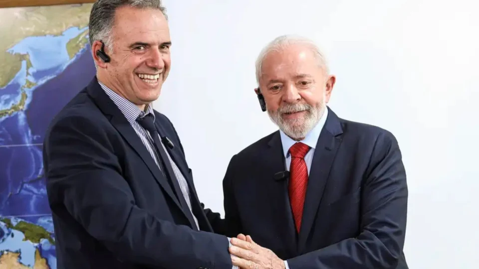 Lula recebe presidente eleito do Uruguai no Palácio do Planalto