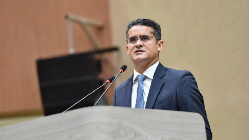 David Almeida diz que salário de prefeito poderia ser maior