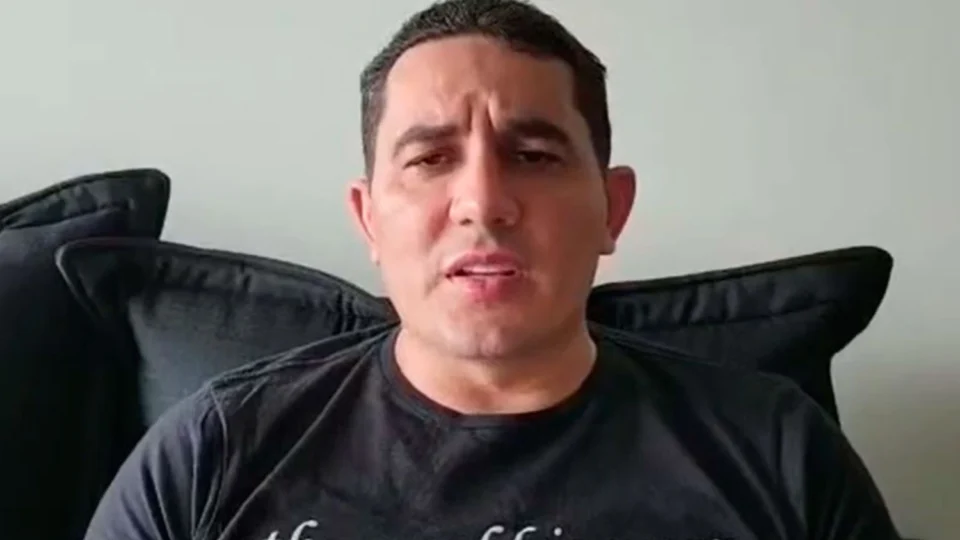 Simão Peixoto ignora ordem e pode ser penalizado novamente pelo TCE-AM