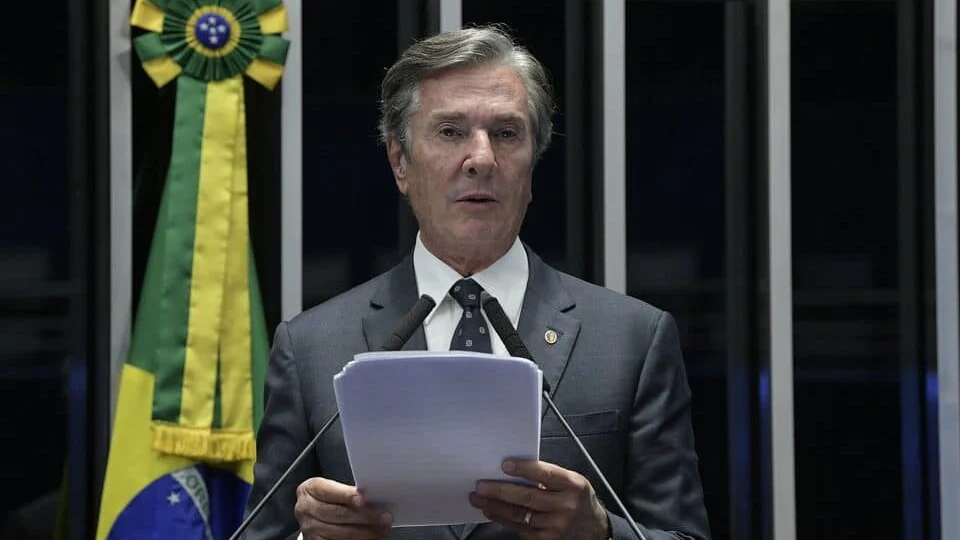 STF nega recurso de Collor e mantém pena de prisão ao ex-presidente