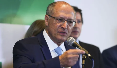 PSB articula candidatura de Alckmin ao governo de São Paulo em 2026