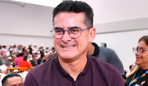 Projeto estabelece salário de R$ 35 mil para prefeito David Almeida a partir de 2025