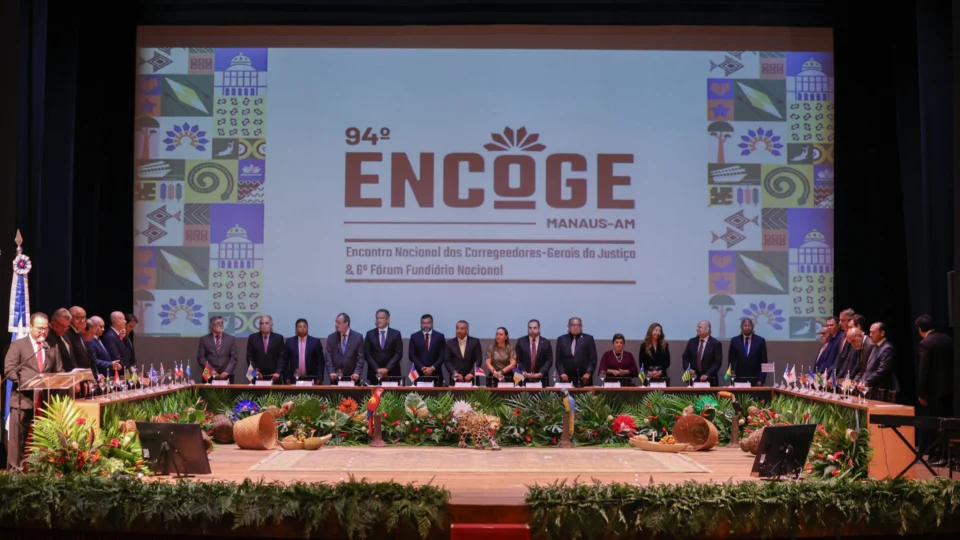 Corregedores brasileiros debatem direitos fundamentais e questões fundiárias em Manaus