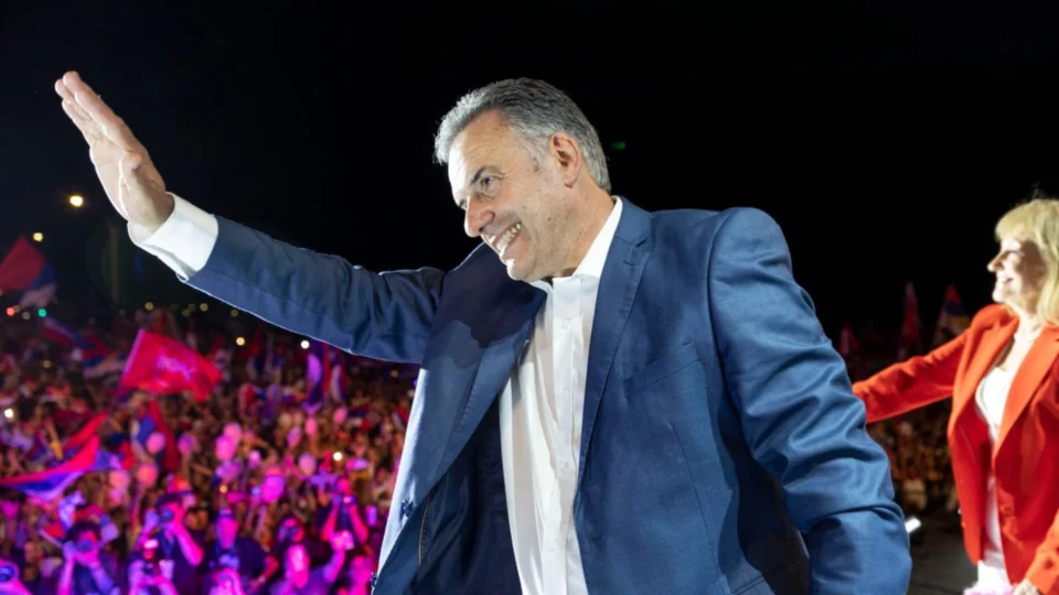 Candidato da oposição vence eleições presidenciais no Uruguai