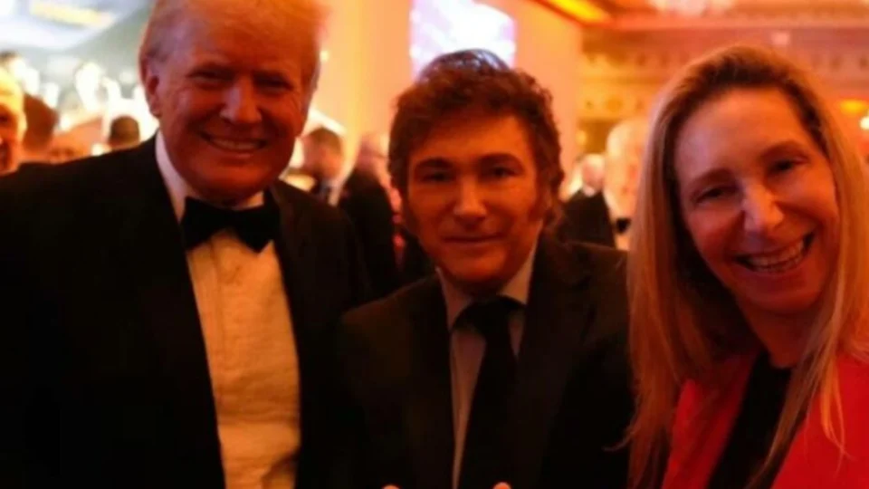 Trump elogia trabalho de Javier Milei e o chama de “MAGA” em jantar