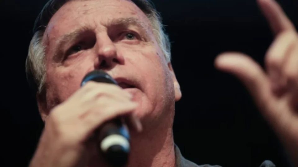 Bolsonaro comenta sobre polêmica entre Janja e Elon Musk: “Mais um problema diplomático”