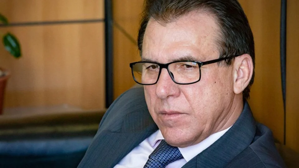 “Alface está cara? Substitui por chicória”, diz ministro de Lula sobre controle da inflação