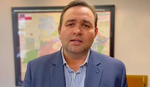 Após derrota eleitoral, prefeito de Eirunepé firma contrato com empresa condenada por fraude