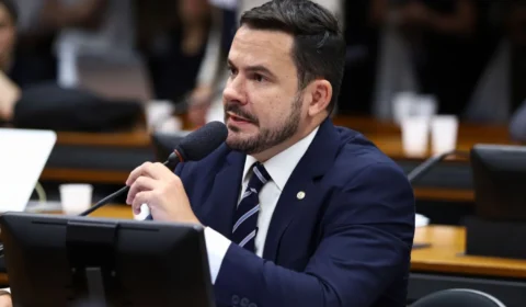 Comissão aprova PL de incentivo fiscal para empresas por obras de reconstrução após desastre