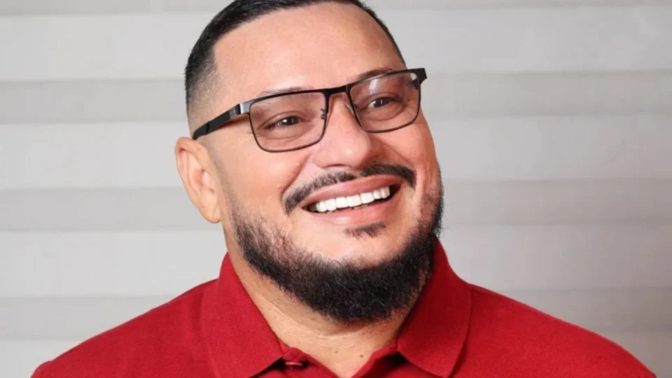 Vereador é investigado por acúmulo ilícito de cargos em Caapiranga