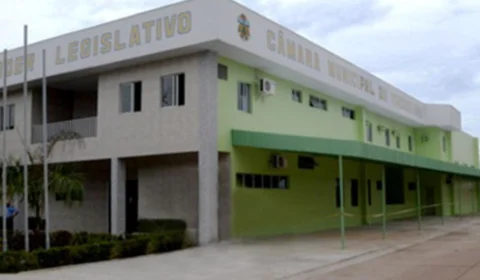 Câmara de Itacoatiara aprova aumento salarial para vereadores