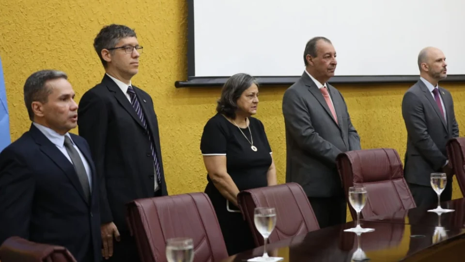 Desembargadora Luiza Cristina representa TJAM na posse do novo superintendente da Polícia Federal
