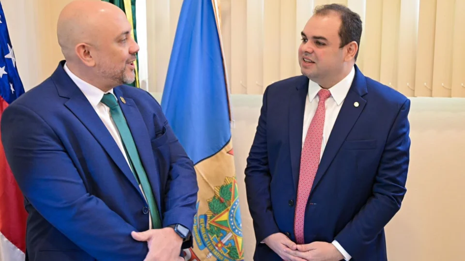 Roberto Cidade reforça ao novo superintendente da PF no Amazonas a importância do órgão