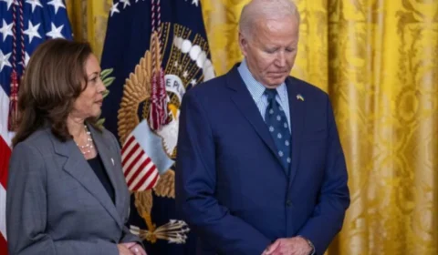 Ex-assessor sugere que Biden renuncie e ceda cargo a Kamala