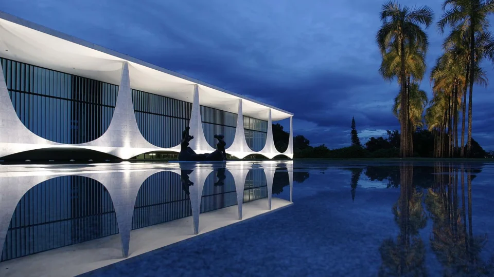 Bomba expôs reunião de Lula com ‘nata’ do STF