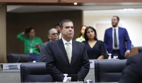 CMM concede Medalha de Ouro Cidade de Manaus ao Delegado Cícero Túlio
