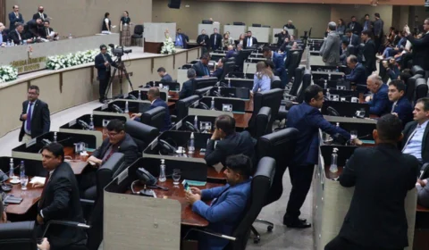 Vereadores terão dois aumentos de salários em 2025 na CMM