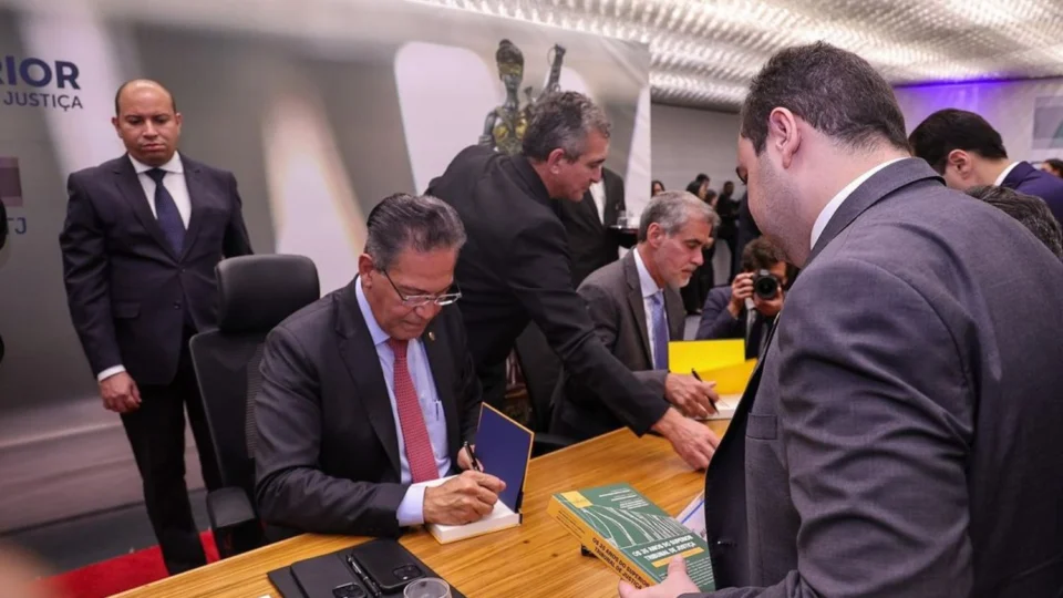 Mauro Campbell virá ao Amazonas para inauguração do barco-hospital São João XXIII