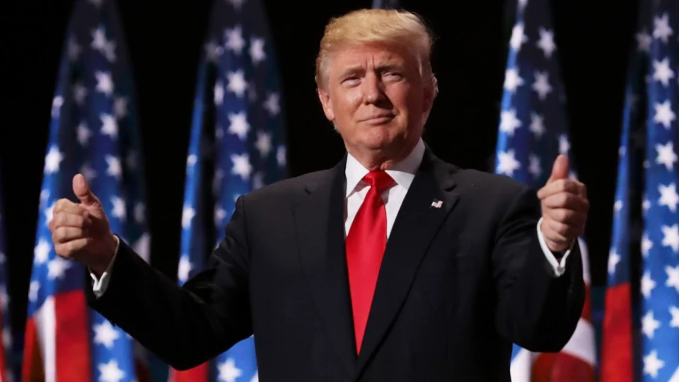 Donald Trump retorna à Casa Branca ao derrotar Kamala Harris em disputa histórica