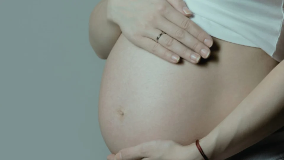 CCJ da Câmara aprova PEC que proíbe aborto no Brasil