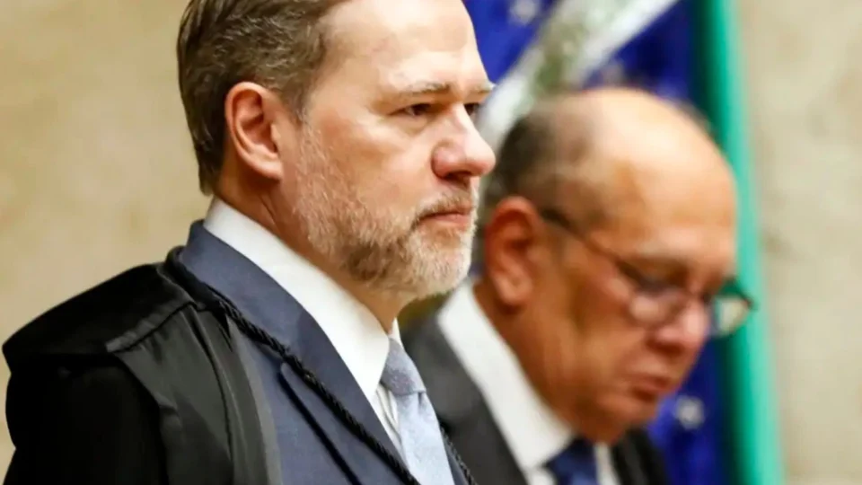 Voto de Toffoli responsabiliza redes por conteúdos ilegais de usuários