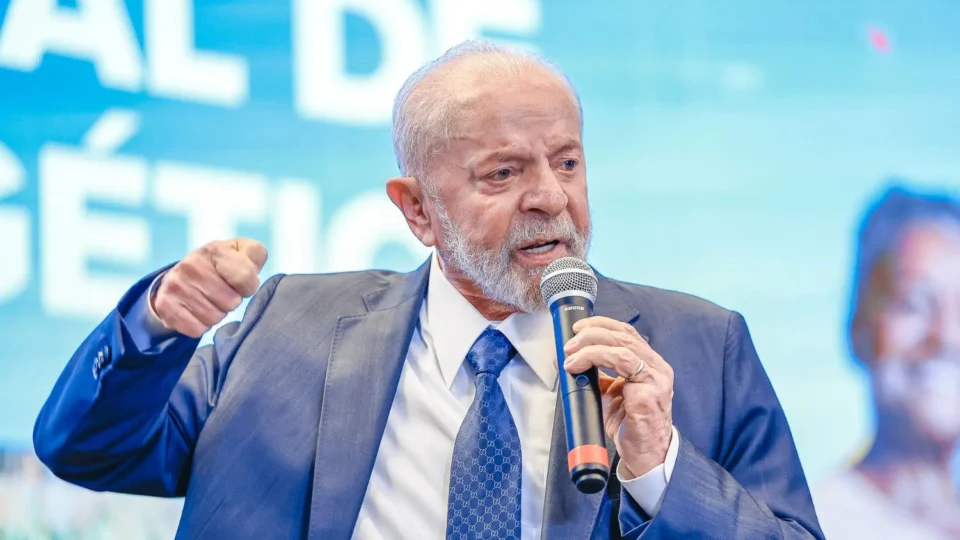 Lula não apresenta sequelas após cirurgia para drenar hematoma no crânio