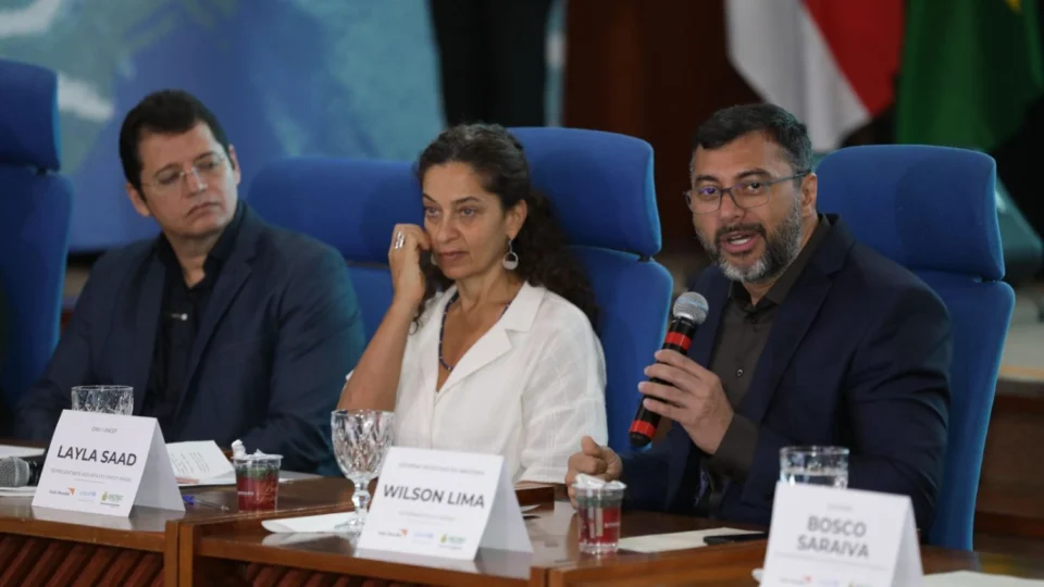 Wilson Lima destaca políticas para a infância durante entrega do Selo Unicef para 29 municípios