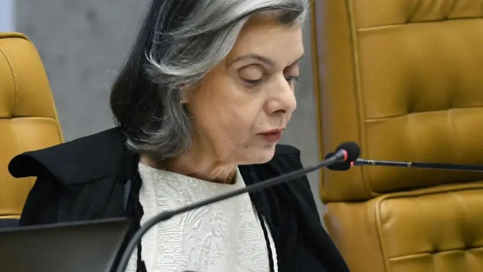 Cármen Lúcia defende mais participação de eleitores maiores de 70 anos