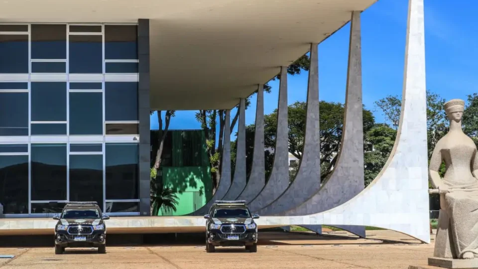 Moraes autoriza transferência de investigados no inquérito do golpe