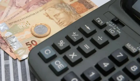 Mercado financeiro eleva previsão da inflação de 4,63% para 4,71%