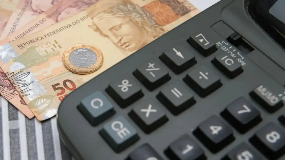 Mercado financeiro eleva previsão da inflação de 4,63% para 4,71%