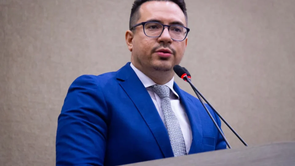 Rodrigo Guedes sugere que aumento salarial de vereadores dependa de assiduidade