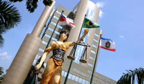 Justiça anula ato do TCE e restabelece contrato de gestão de saúde no Amazonas