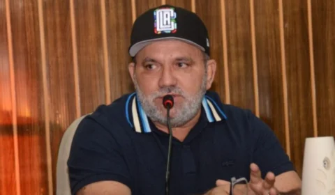 Prefeitura de Tefé gasta R$ 4,5 milhões em contrato emergencial para material escolar