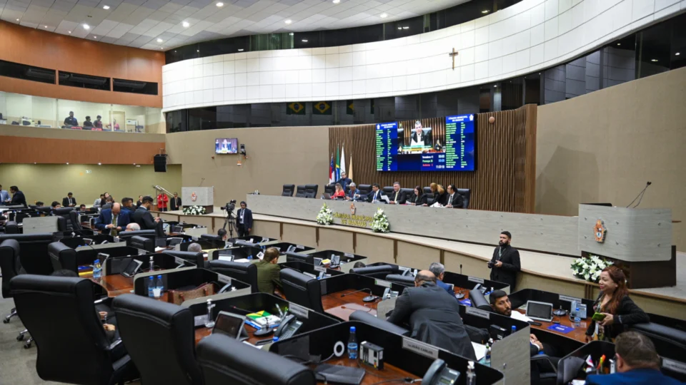 Vereadores de Manaus repudiam declarações de Moro sobre a Zona Franca