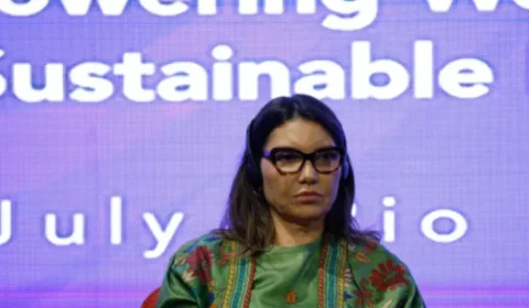 Pesquisa aponta que rejeição à primeira-dama Janja Lula aumentou no Brasil