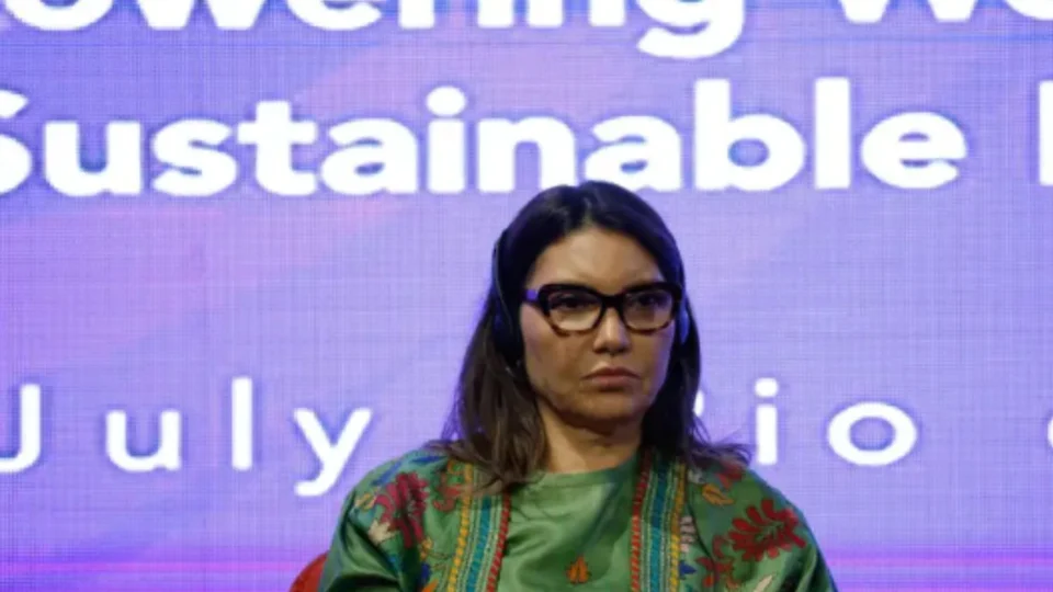 Pesquisa aponta que rejeição à primeira-dama Janja Lula aumentou no Brasil