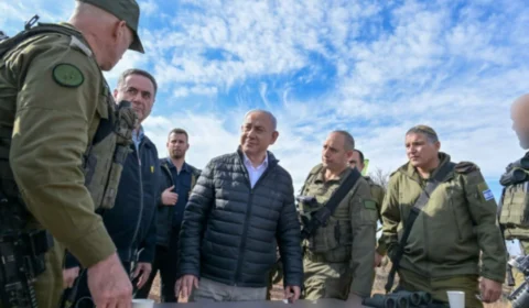 Netanyahu afirma que Israel contribuiu para a queda de Assad