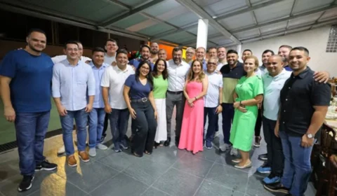 Em jantar, Wilson Lima agradece apoio dos vereadores de Manaus e firma compromissos para 2025