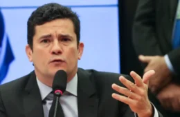 Moro critica políticas de segurança pública de Lula e decreto sobre uso de armas por policiais