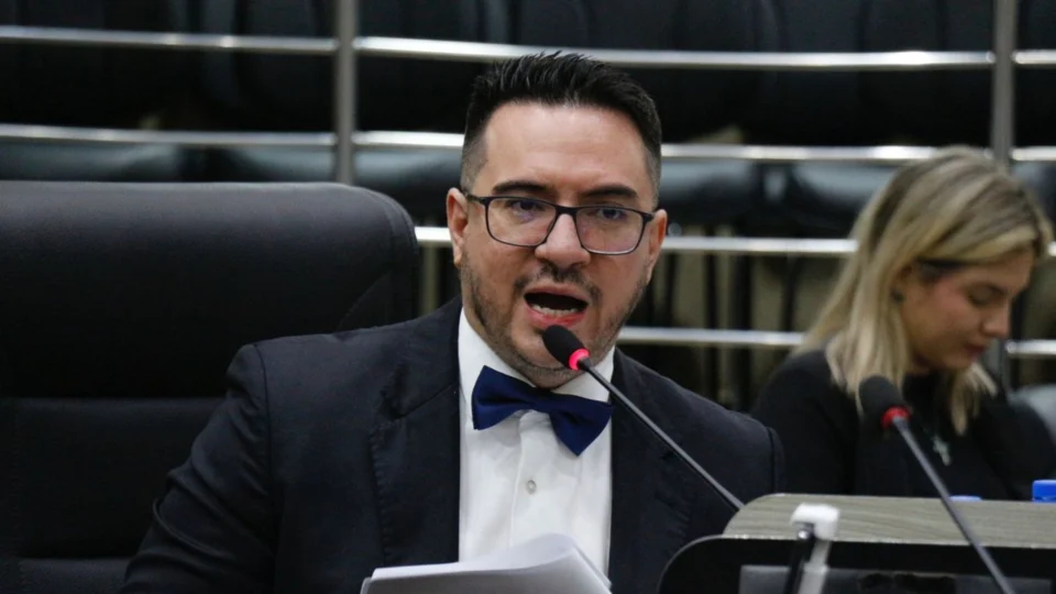 Vereador Rodrigo Guedes anuncia candidatura à presidência da Câmara Municipal de Manaus