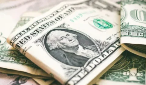 Banco Central intensifica intervenções para conter disparada do dólar