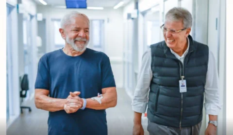 Lula segue internado e fará exames de sangue, diz boletim médico