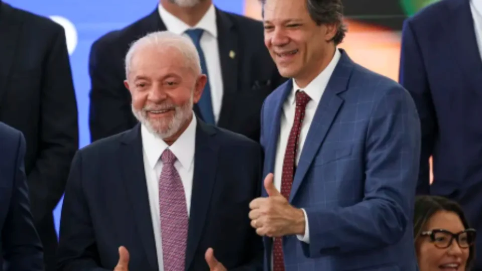 Brasil lidera carga tributária na América Latina, aponta estudo da OCDE