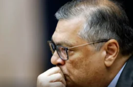 Dino dá prazo até as 20h para Câmara esclarecer pagamento de emendas