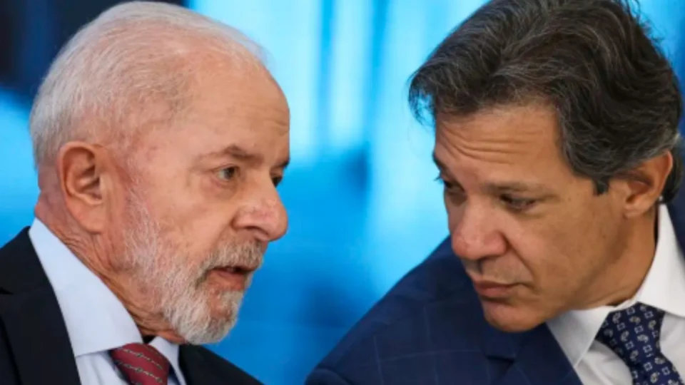 IFI prevê alta na dívida pública em 2025, ultrapassando 82% do PIB