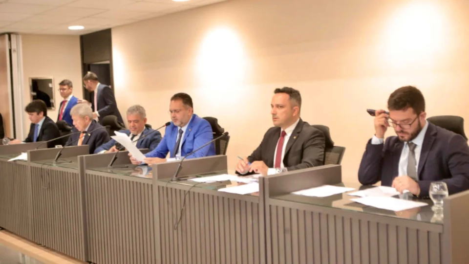 Comissões permanentes da Alepa deliberam sobre subvenção para empresas aéreas